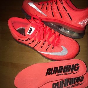 Women’s Nike Air Max 2016